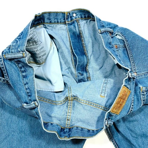 Levi's 505 Regular Fit Straight Leg Jeans Red Tab Medium Wash Denim W48xL30 NWOT - Picture 9 of 12